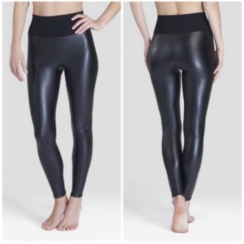 Spanx Assets Black All Over Faux Leather Leggings Pants Size S